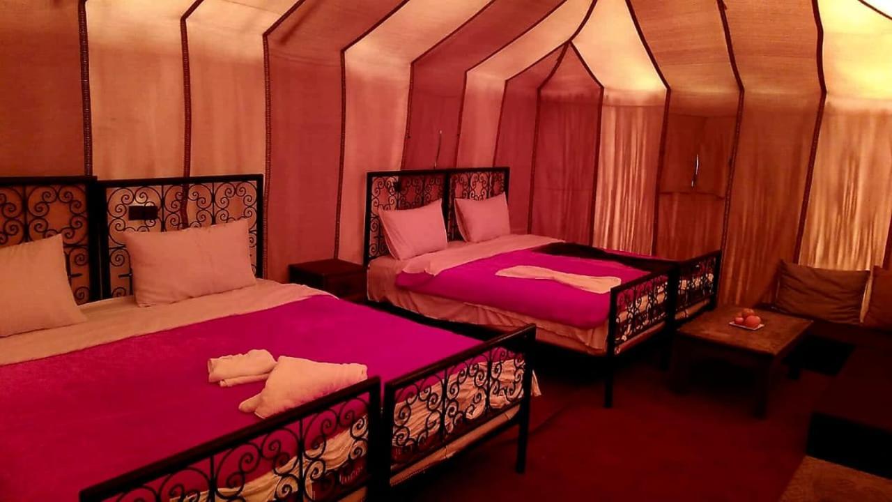 Luxury Sandy Glamping Merzouga Bagian luar foto