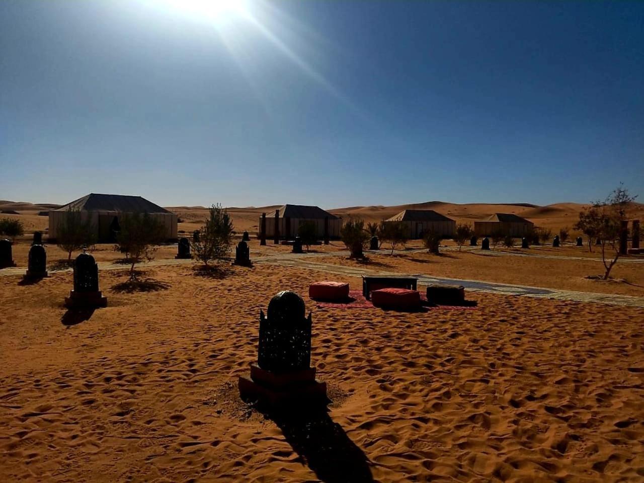 Luxury Sandy Glamping Merzouga Bagian luar foto